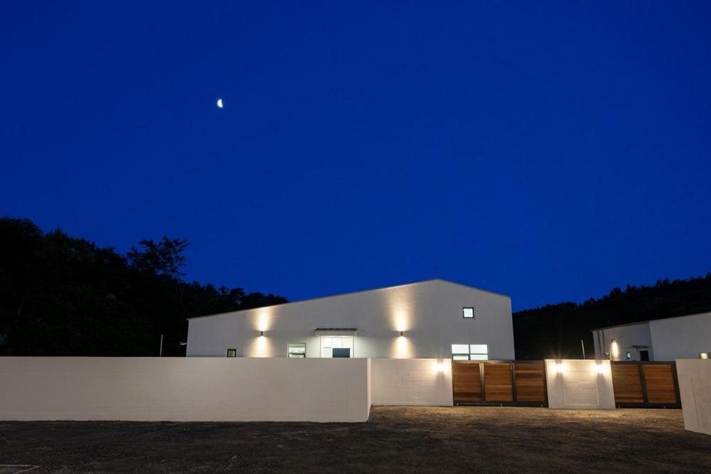 Private Gangneung Pool Villa エクステリア 写真